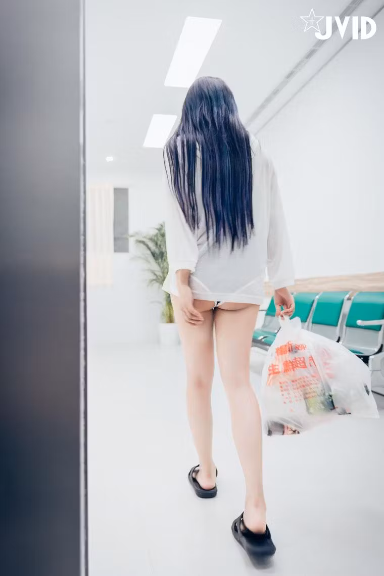 [乐乐] [丰满/爆乳写真] JVID 巨乳电梯日常写真 [125P]-软桃社